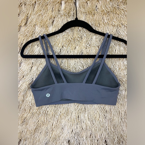Lululemon FLAWLESS EUC✨Like a Cloud Bra *Light Support, B/C Cup✨Grey Sage✨size 8 - Picture 5 of 9